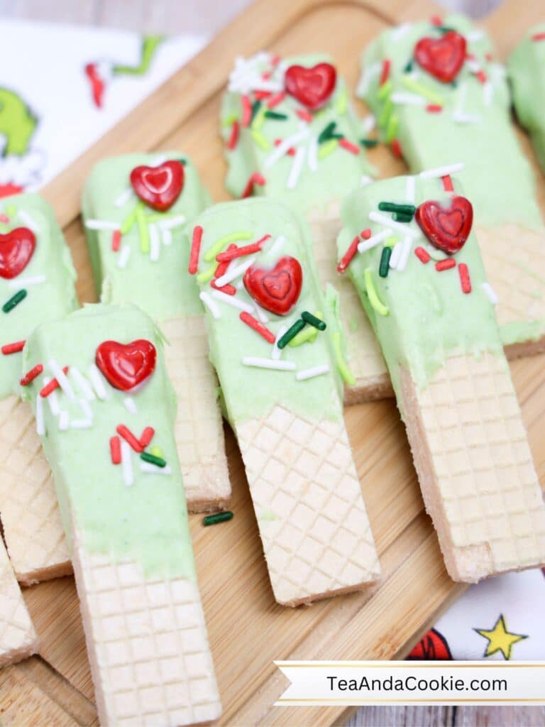 Grinch Wafer Cookies Steps to Make