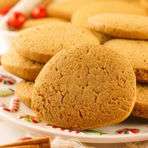 Refrigerator Gingersnap Cookies