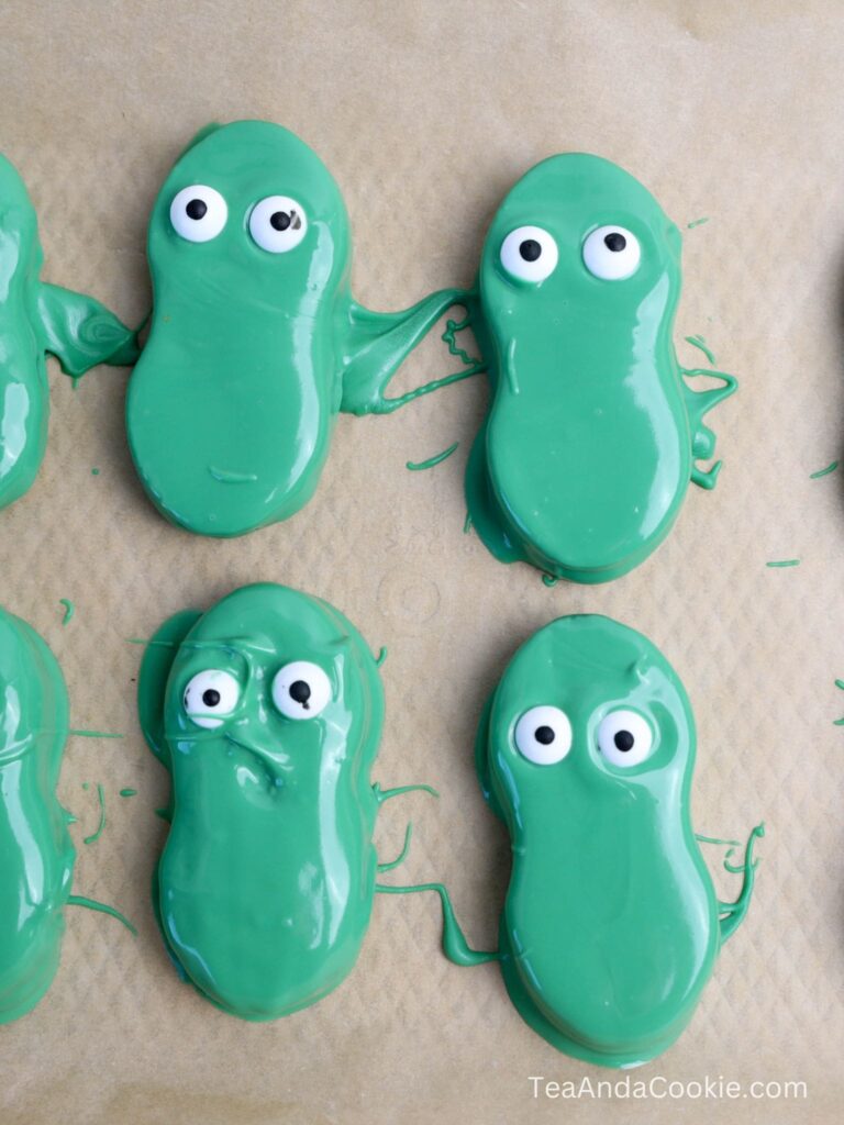 No Bake Alligator Cookies